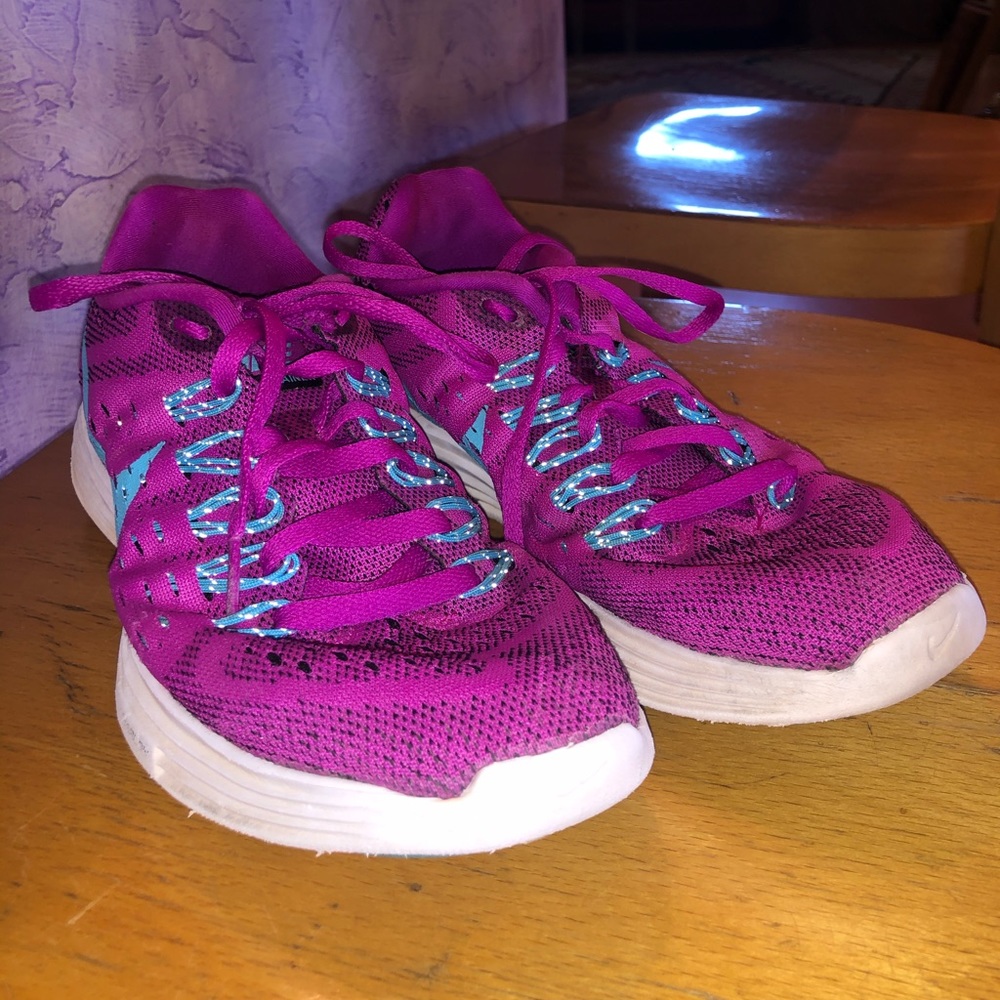 COPY - Pink Nike Better World Sneakers